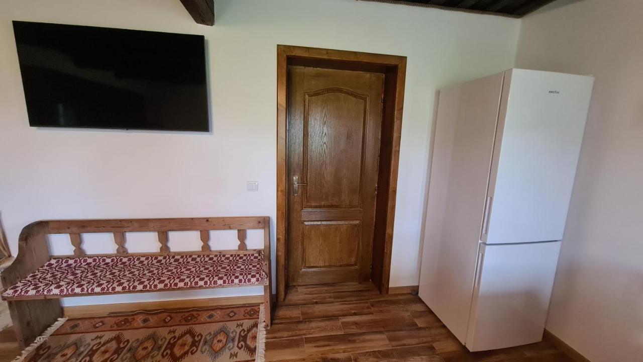 Casa Bunicilor Din Oncesti Βίλα Εξωτερικό φωτογραφία
