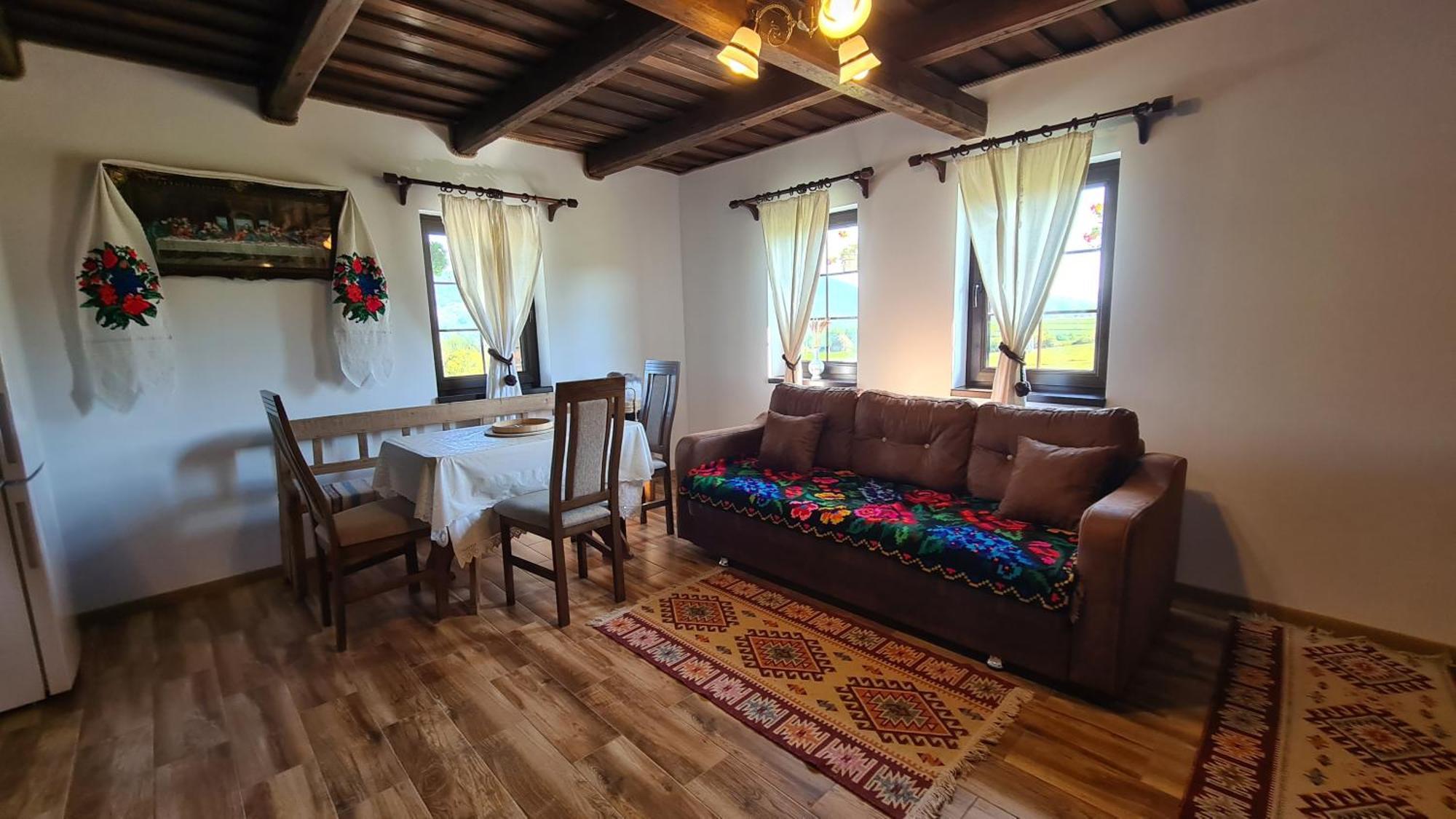 Casa Bunicilor Din Oncesti Βίλα Εξωτερικό φωτογραφία